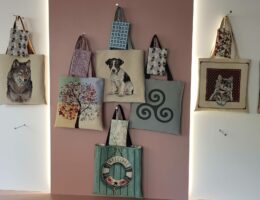 Sac Cabas et pochette assortie réalisé dans l'atelier de couture de vichy
